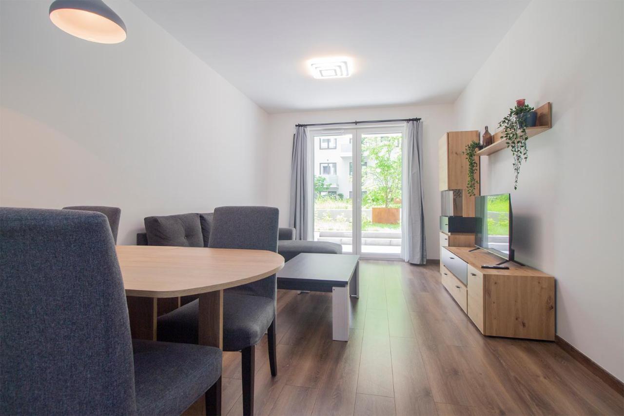 Corvin Modern Two Bedroom Apartment Free Parking Budapest Exterior foto