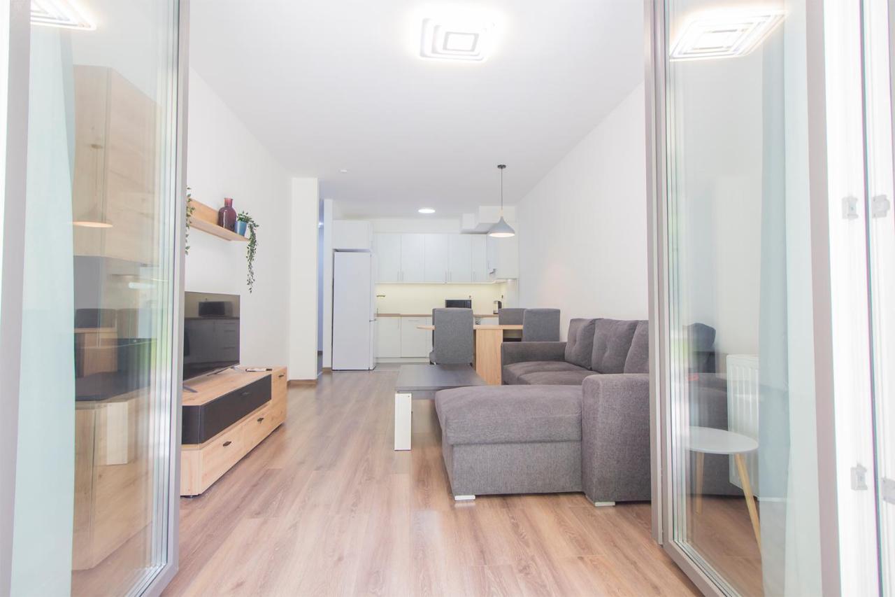 Corvin Modern Two Bedroom Apartment Free Parking Budapest Exterior foto